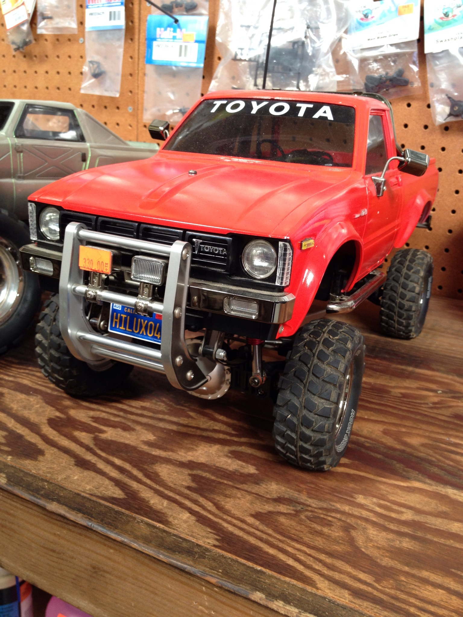 tamiya toyota hilux high lift 4x4 3spd vehicle